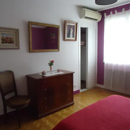 A La Cerisaie Bed & Breakfast *